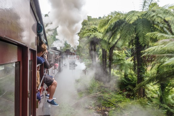 public transport holiday australia