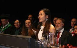 cambodian girl who grew up in landfill get Melbourne Uni scholarship