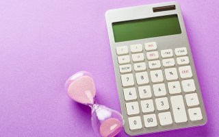 A calculator and hourglass.