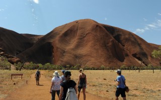 rush climb uluru ban