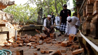 earthquake bali