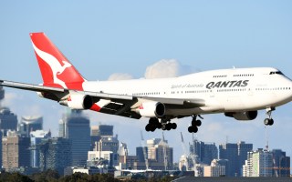 qantas covid-19 refund