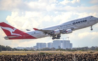 qantas international flights