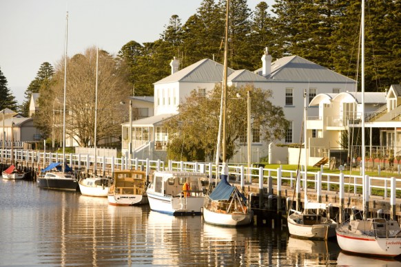 australian travel discoveries