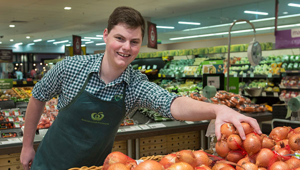 woolworths worker pay