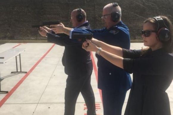 david elliott submachine gune