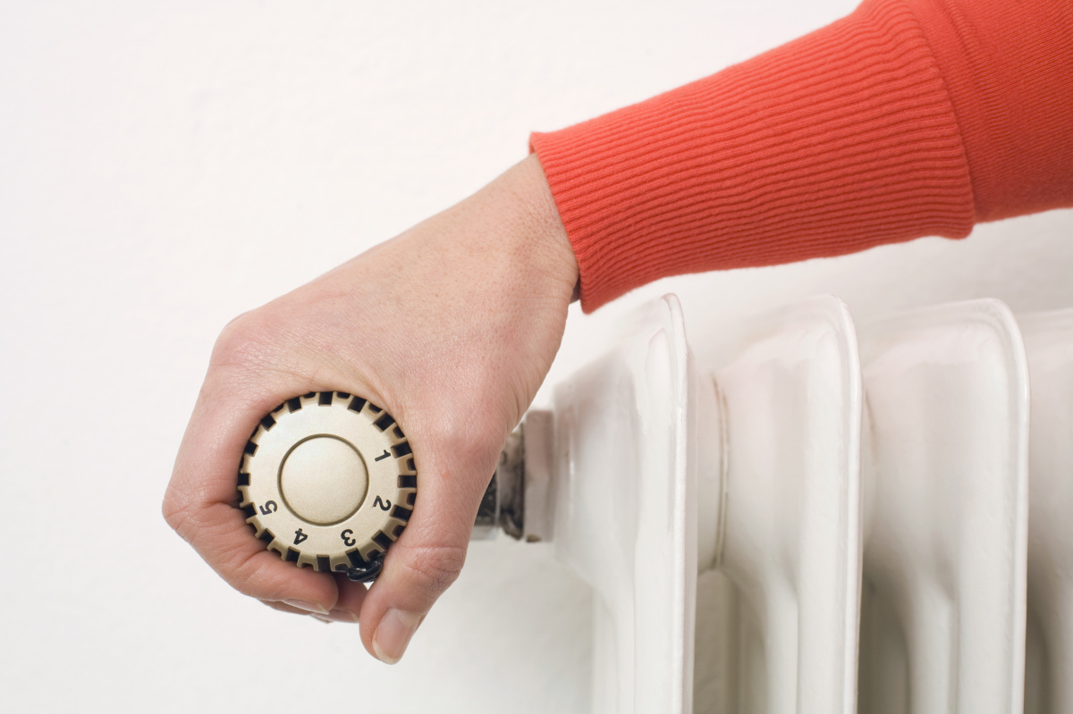 energy-bill-saving-tips-coronavirus
