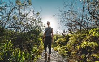 walking coronavirus australia