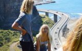 sea cliff bridge selfies