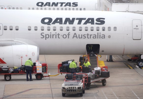 qantas ground crew jobs