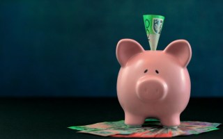 superannuation age pension piggy bank