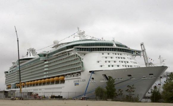chloe weigand cruise ship