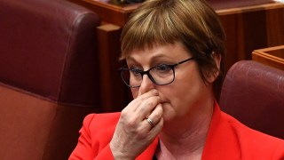 linda reynolds leave