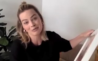 margot robbie charity award