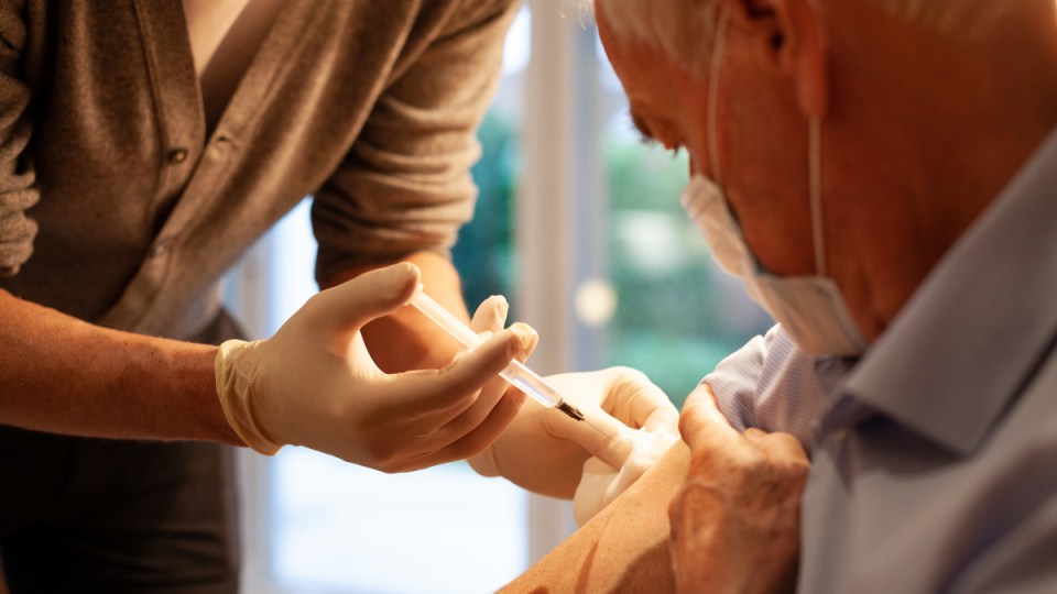 Pharmacies are still waiting for vaccine doses