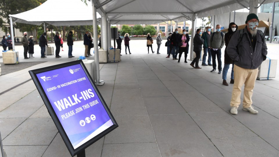 victoria lockdown four cases