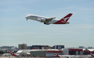 Qantas mayday