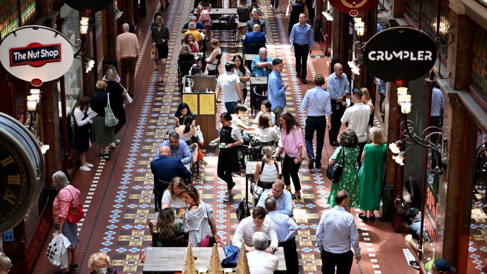 retail work gap