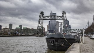 jeff bezos bridge dutch