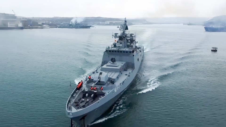 snake island ukraine alive