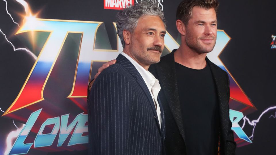 taika-waititi-chris-hemsworth