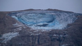 italy glacier collapse