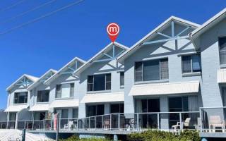 Mollymook