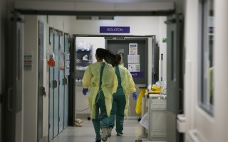 adelaide score hospitals