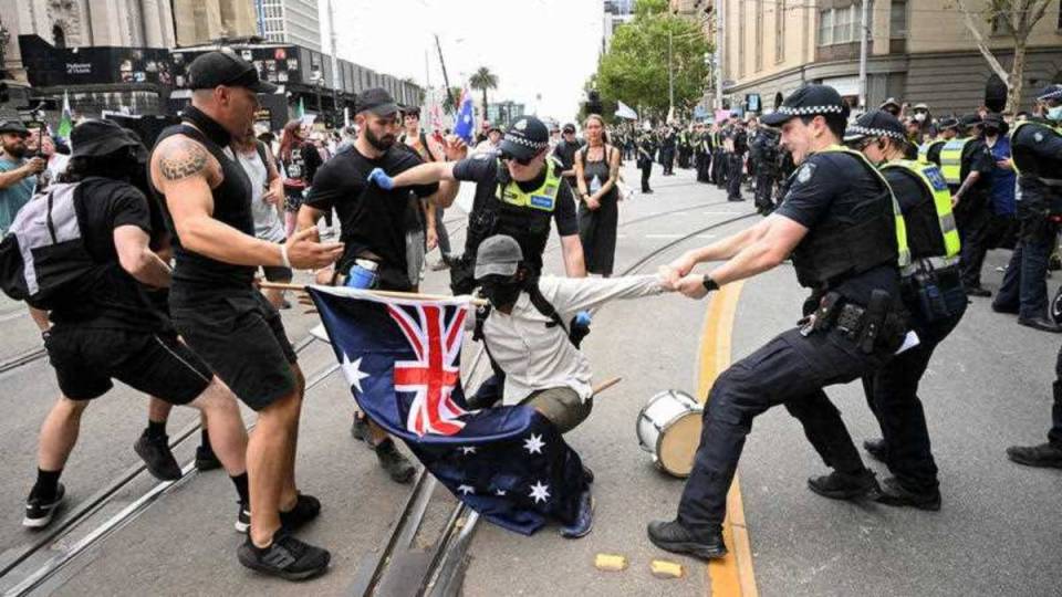 Vic government Nazi salute