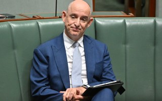 Stuart Robert resigns Fadden by-election