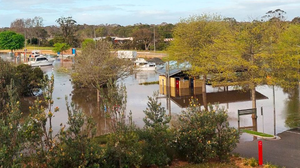 floods gippsland