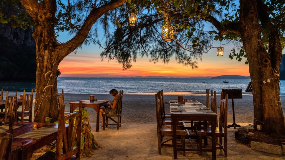 Solo traveller dining alone