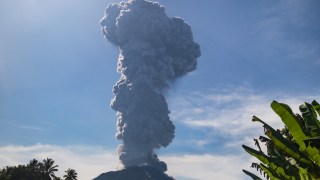 mount ibu indonesia
