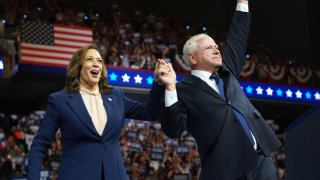kamala harris timothy walz
