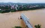 vietnam typhoon bridge