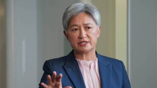 Penny Wong meets Chinese counterpart