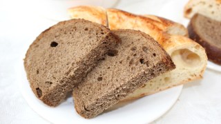 wholemeal wholegrain bread