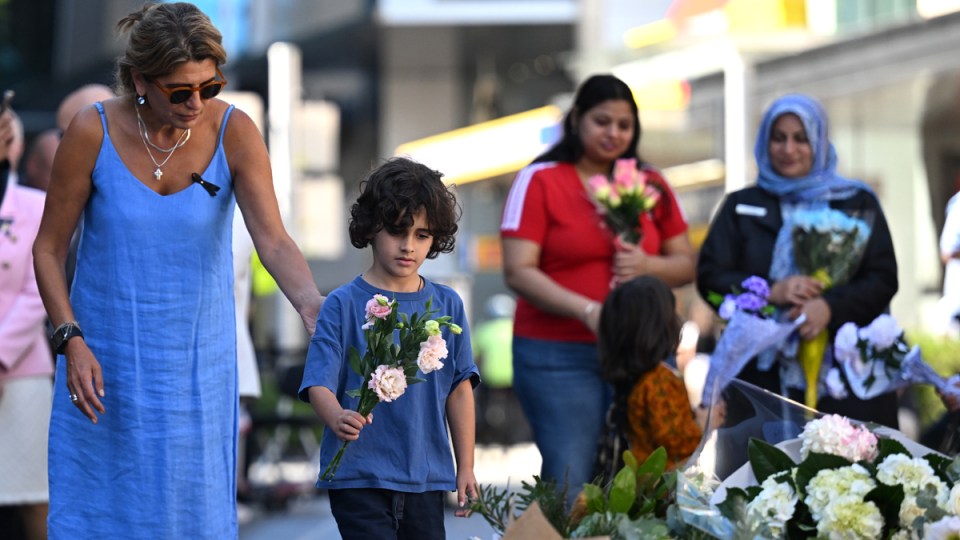 westfield bondi stabbing